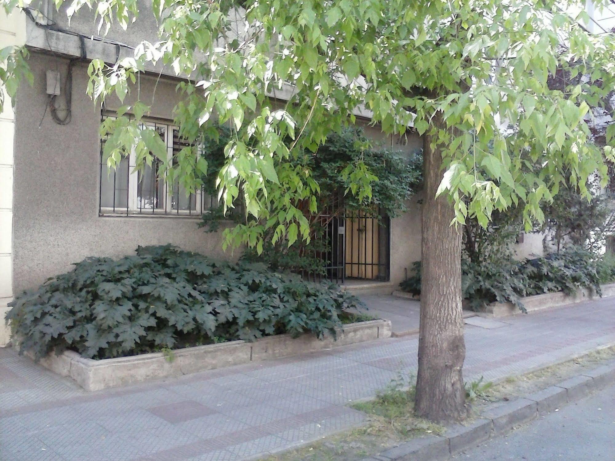 Marilu 'S Bed And Breakfast Hostelサンティアゴ エクステリア 写真